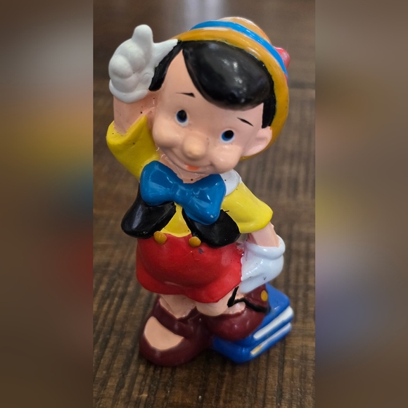 Vintage Pooh Bear Pinocchio & Rabbit PVC Figurines - Picture 16 of 16